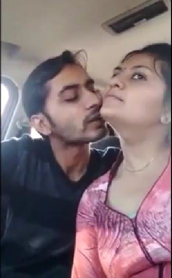 Xxx Car Me Hindi - Horny Indian couple making out in car - Desi Indian porn