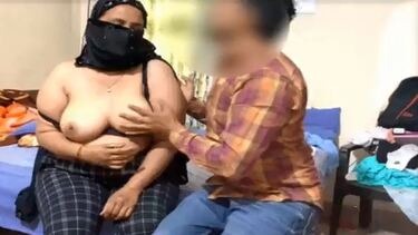 Muslim Milk X Sex - Muslim boy drinking milk of sexy sister - HD Indian sex videos