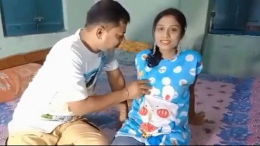 375px x 211px - Horny teacher making out with Kolkata girl - Indian xxx videos